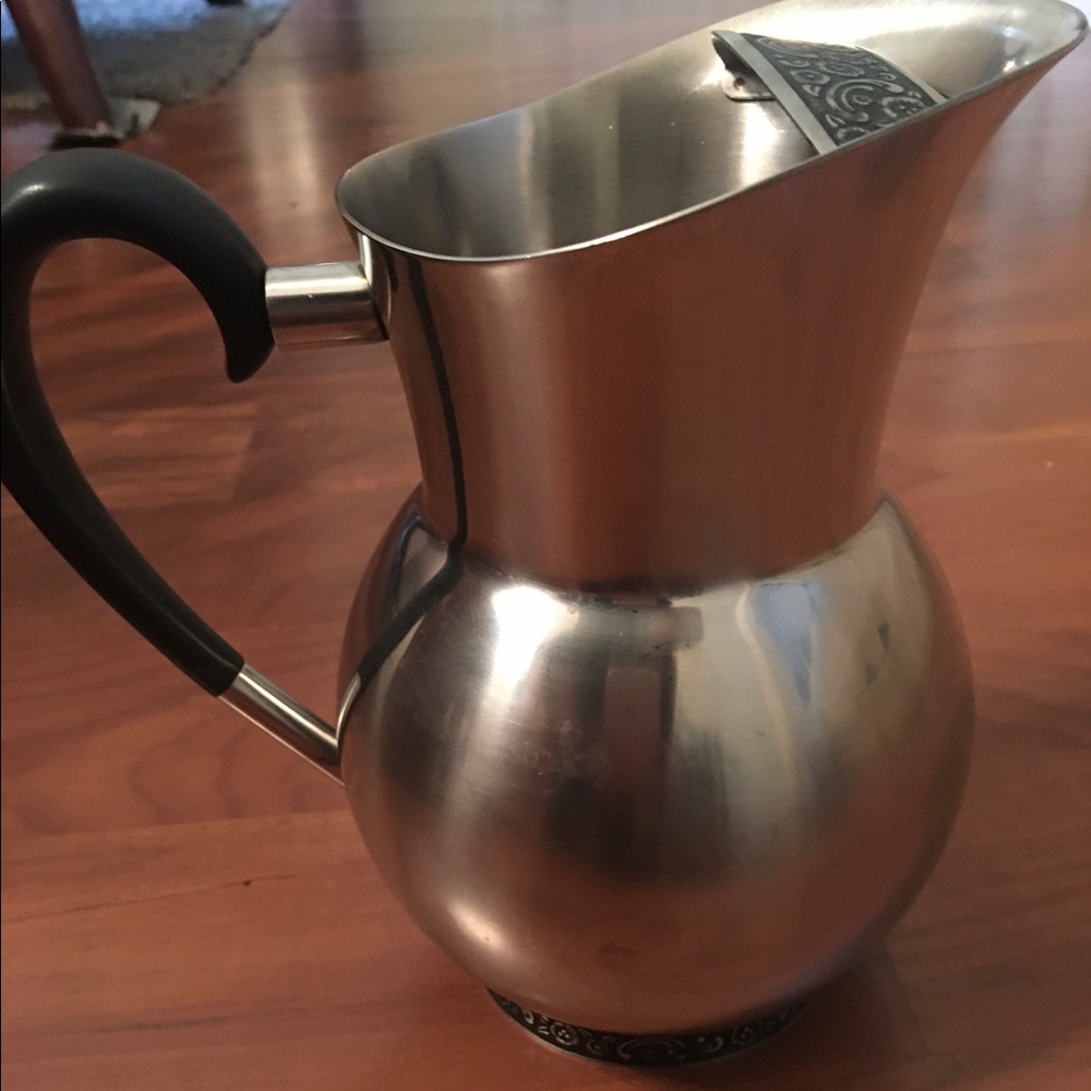 Oneida custom pitcher